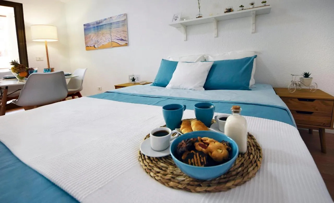 Peaceful & Bright Loft, Heated Pool, Netflix, Free Wifi & Parking, Tennis Los Cristianos  Los Cristianos (Tenerife)
